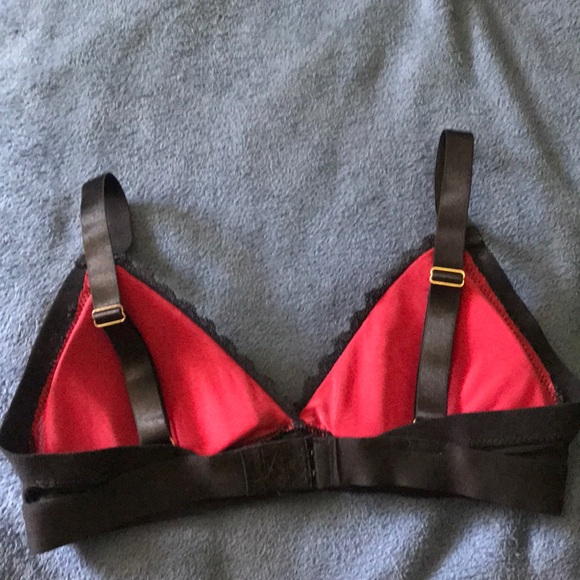 Red floral bralette - Picture 3 of 3